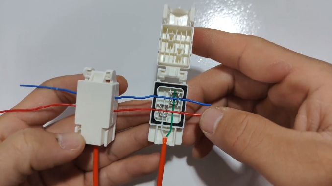 電子雷管防水線(xiàn)夾-東莞市弘騰自動(dòng)化智能科技有限公司